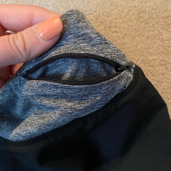 Reeboks gym shorts - Picture 4 of 4